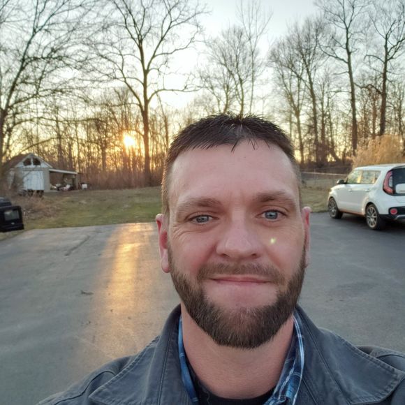 Meet your Posher, Alec - Picture 1 of 1